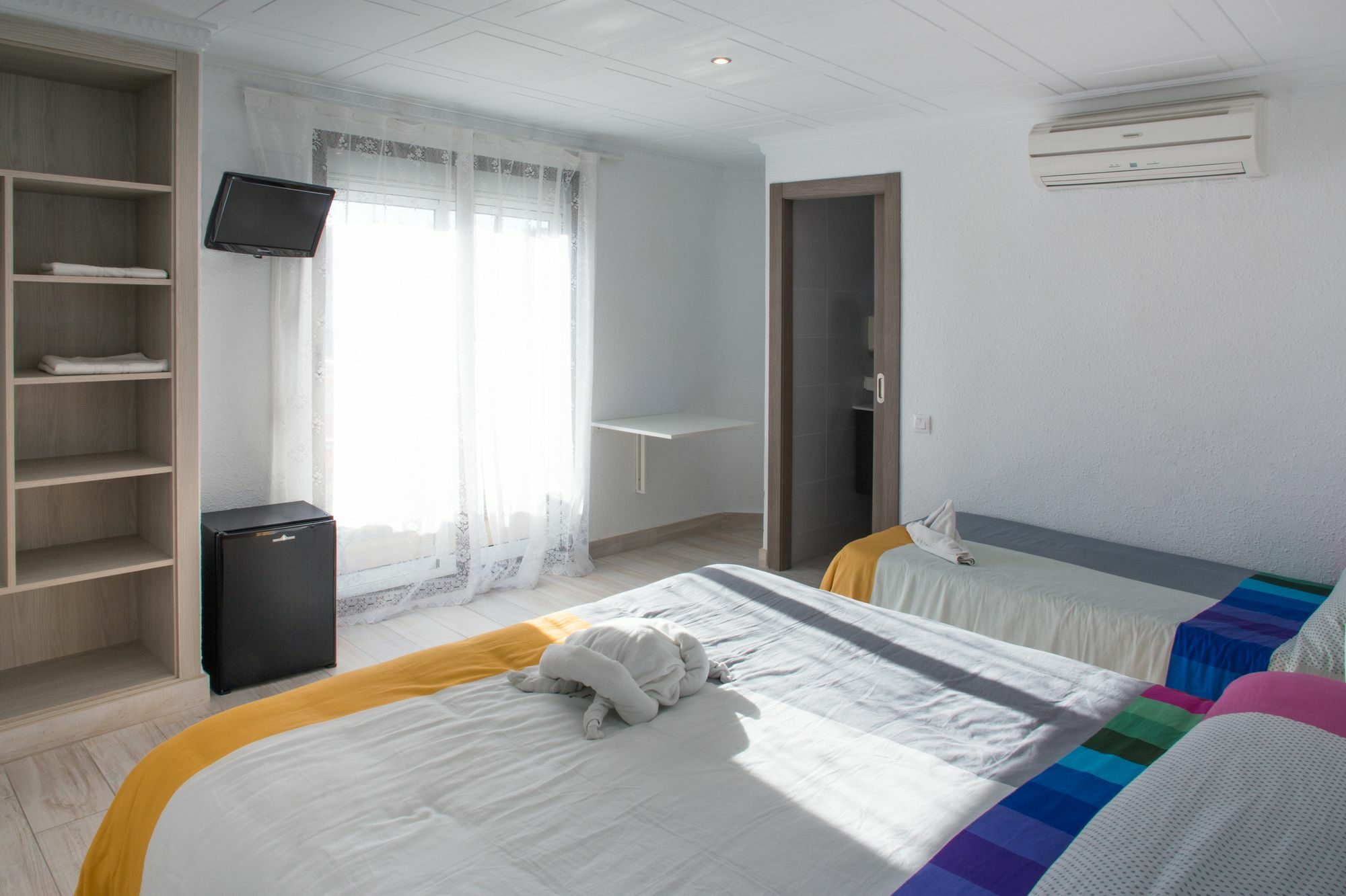 Hostal Pardo Miami Playa Exterior photo